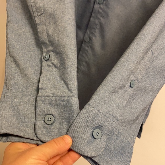 Lululemon Blue Button Up Shirt Size Medium - Picture 10 of 13